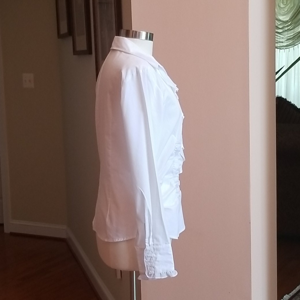 NWOT Ruffled button up shirt - Picture 2 of 8